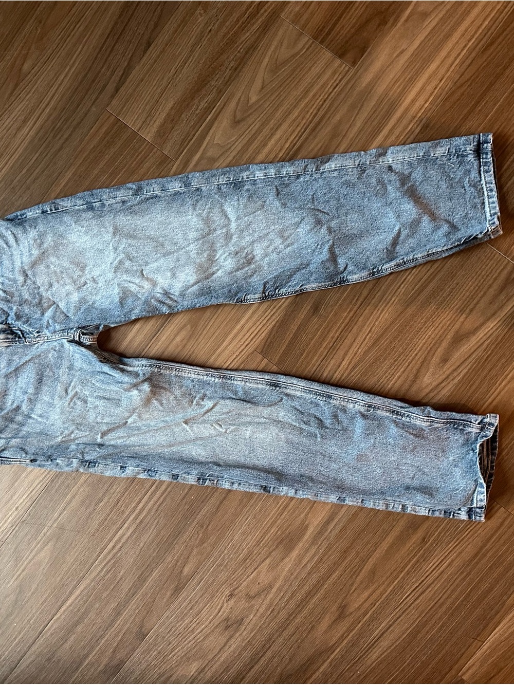American Eagle Outfitters Light Blue Relaxed Fit Jeans - Picture 1 of 3
